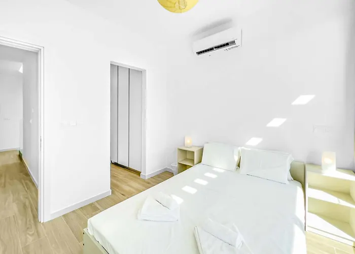 Azure Seaview - Garnet * Protaras