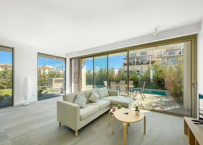 Azure Seaview - Garnet *