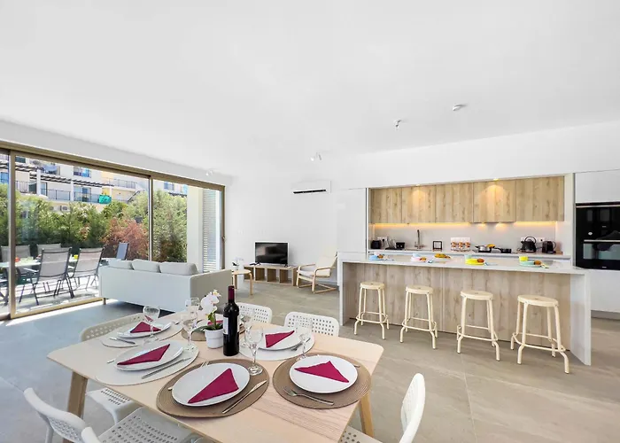 Vila Azure Seaview - Garnet