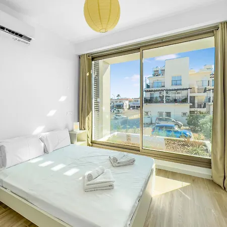 Azure Seaview - Garnet Protaras